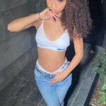 Jovencita Morena Delgada