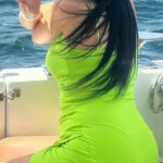 Acabo de llegar a tu sona una chica latina