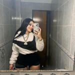 Cuerpo voluptuosa cuerpo curvas tatuada gordita