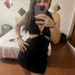 Hermosa latina divertida