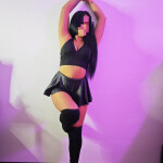 Katalina joven super linda piel canela