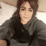 Hola soy Elena una chica bonita