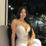 Stefany una linda latina mesa y López las canteras