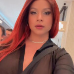 Luna guapa y femenina con una para ti