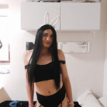 Morena Colombia femenina playa del inglés