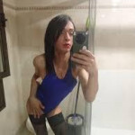 Hermosa cuerpo de barbie femenina guapa