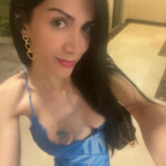 Coral trans jovencita y guapa