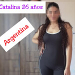 Morena de curvas cariñosa y