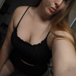 Rubiaza - Soy una chica de piel blanca joven con curvas ven a concoerme me gustan los hombres limpio