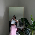 Morena joven bella y novedad