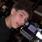 Estebancitoo - Holaa me presento mi nombre es Esteban soy colombiano tengo 18 años de edad y estoy a