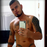 NOVEDAD MORENO BISEXUAL