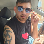 Chico colombiano de compañía y masajista