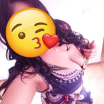 Un me llamo dayana - Soy una chica atractiva educada me gusta el cine salir tomar café ir a la playa