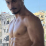 Disponible - Llama o escribe Hetero curioso Cita previa.