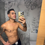Cristopher . - Hola soy Cristopher tengo 26 años buen chico educado conmigo la pasaras súper bien en