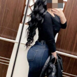 Victoria - Masaje y . Destaca físicamente por su larga melena su cautivadora sonrisa y su atractivo 