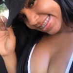 Chica morena latina - Me encuentro nueva en la isla Soy morena Me encanta Ven y pasemos juntos El me