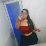 Latina moren con curvas