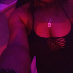 Latina - Hola soy Valeria una morena así como me vez en las fotos te hago masajes me gusta estar tra