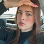 UNA HERMOSA CHICA CON CARA DE ÁNGEL SALIDAS A TODOS LADOS