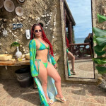 Novedad Ariel pelirroja con curvas