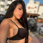 Bella chica recién llegada a la ciudad