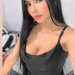 Linda latina recien llegada a tu isla