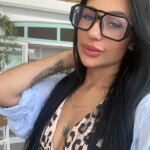 Nicole Dulzura Sabor y Peligrosa