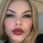 Esmeralda chica de lujo muy bonita