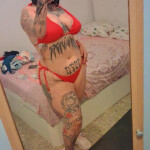 Nicol tatuada gran - Colombiana de 24 años con gran y toda tatuada para en más oscuros
