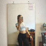 Muñeca española jovencita