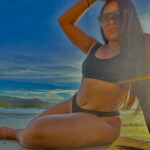 NOVEDAD SOFIA joven Latina de piel canela Masajes y mucho más