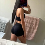 NEREA SEVILLANA - Soy una chica sevillana independiente joven delgada morena con tatuajes y pelo neg