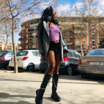 Chocolate - Soy Chocolate una mujer brasileña de 24 años con una energía suave envolvente y mente . 