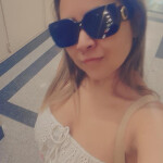 Chica - Hola cariño soy colombiana una chica muy y te doy el que quieres ven y me conoces un poco no