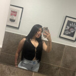 RICA LATINA - HOLA AMORES ESMERALDA LLEGA PARA TODAS ATENTA AMABLE CARIÑOSA TE ESTARÉ ESPERANDO PISO