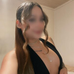 Celeste carismática con piso privado