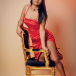 CONOCEME UNA LATINA ELEGANTE