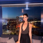 SOFIA DISPONIBLE PARA MOMENTOS AUTÉNTICOS Y AGRADABLES