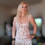 Tu rubia favorita - Hola mi nombre es sweet lolly . Quieres tú sueño de estar con una ?? Puedes busc