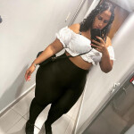 Latina guapa amable rellenita morena gordita