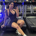 MI AMOOR QUE HACES AHI ?? Y NO AQUI CONMIGO