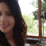Julia . - Hola soy Julia se dese con mucho cariño e tranquilidad me llame De las 10 00 a las 00 00