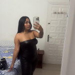 HERMOSA COLOMBIANA - Hola soy mía una chica muy amable tierna cariñosa curvi cabello negro largo her