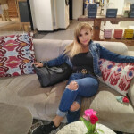 HERMOSA RUBIA LA MAS MUY Y CONPLETITA
