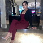 Desiré - Hola amores soy Desiré. Tengo 23 años soy dominicana y llevo el en la sangre me gusta hacer