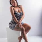 ESTRELLA TU DIOSA MORENA COLOMBIANA DISPONIBLE PARA TI VEN COMPRUÉBALO NOVEDAD EN BILBAO