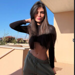 Solange Latina - Hola bombón soy una chica nueva en la isla con ganas de En todo momento seré yo mis