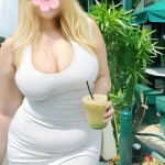 Madurita cariñosa con mucha actitud y curvas